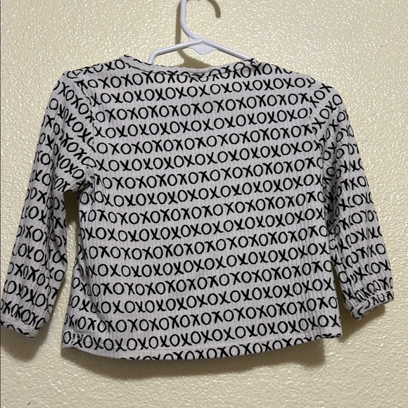 Cat & Jack- Kids XOXO Patterned Shirt - Black & White - Picture 2 of 4